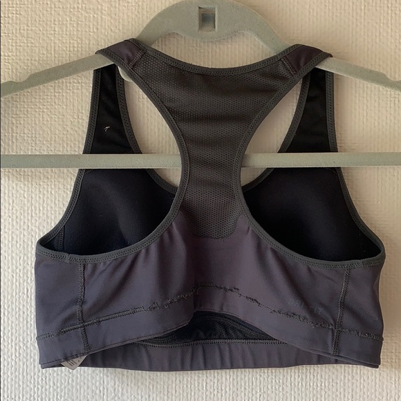NIKE - Gray Sportsbra - Picture 3 of 4